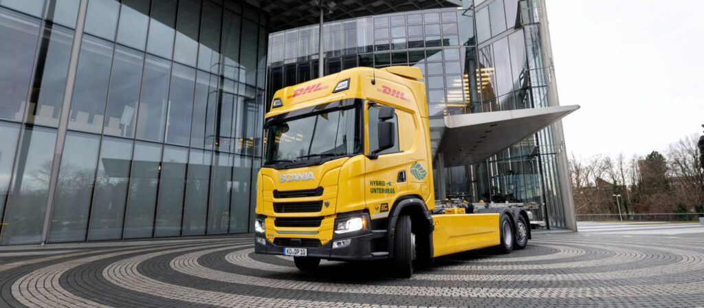 (照片:Scania/DHL) DHL电动卡车与燃油增程器