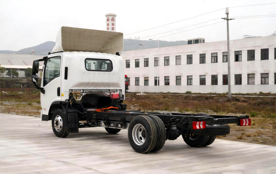 乘龙翼威2,电动物流车,续航能力