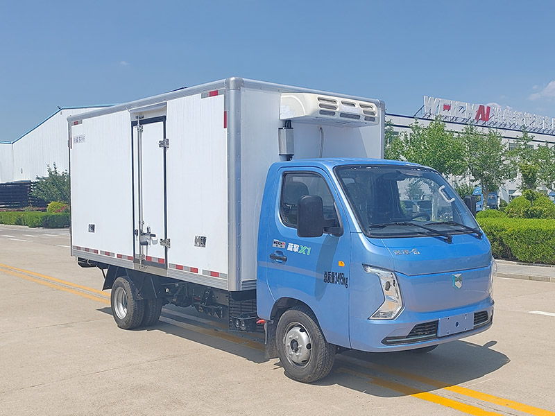 蓝擎 5.86米 纯电动冷藏车 (YTQ5032XLCSDEV331-LQ)