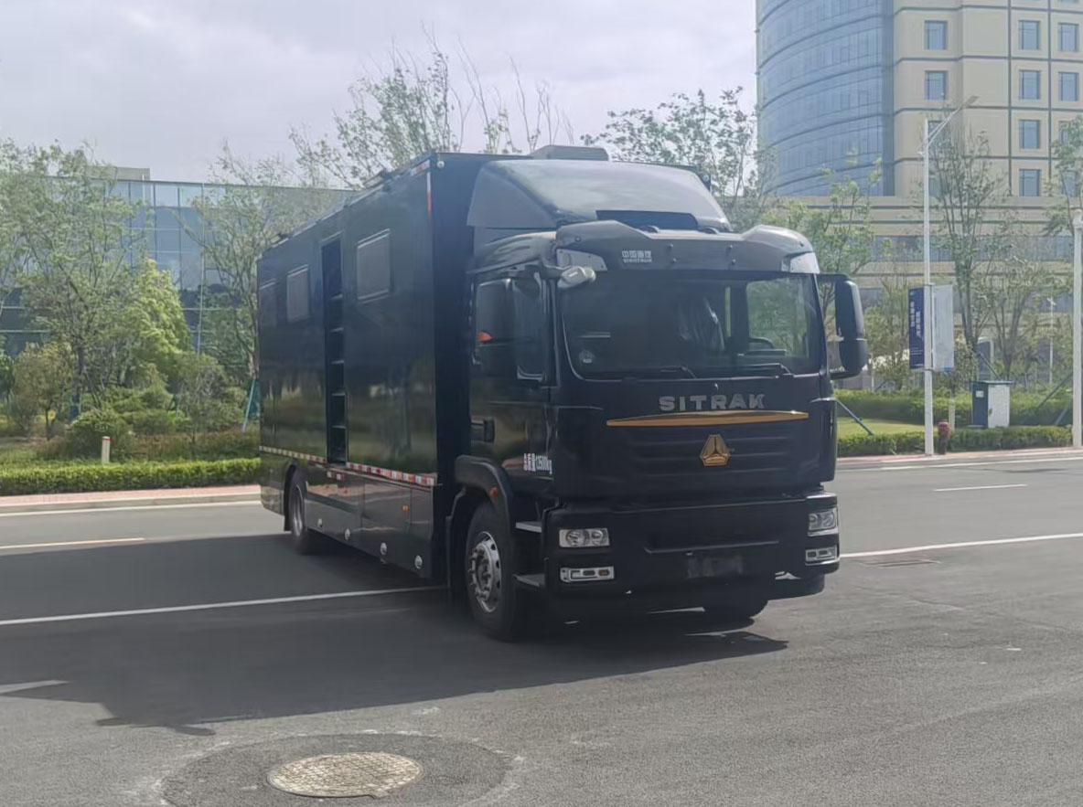 海威英达 9.4米 宿营车 (HWA5140TSYS6)